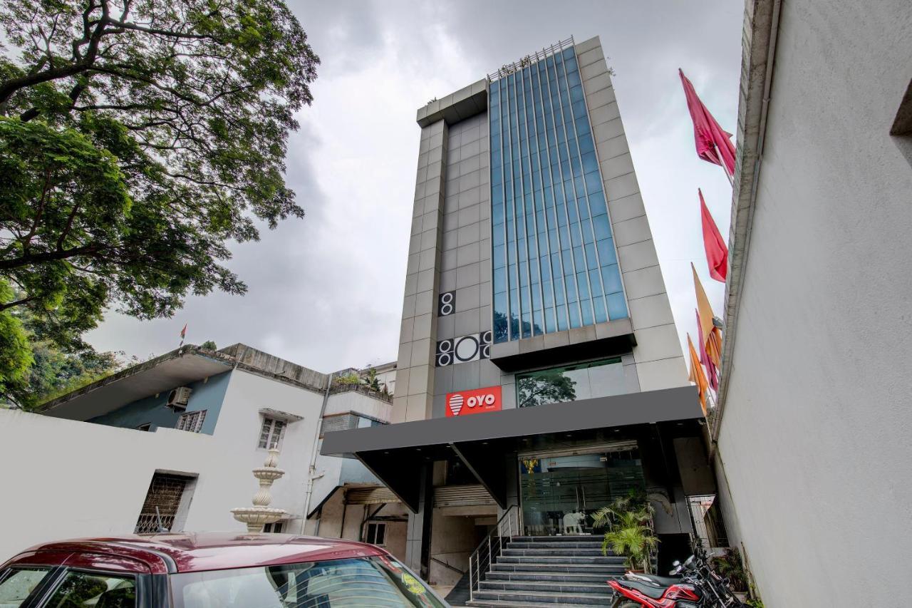 Oyo 1545 Hotel Shivani International 阿穆达巴 外观 照片