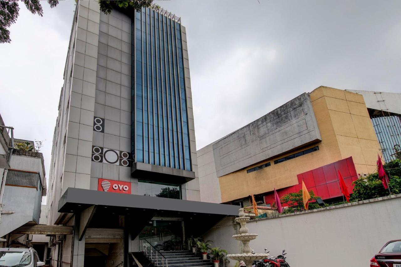 Oyo 1545 Hotel Shivani International 阿穆达巴 外观 照片