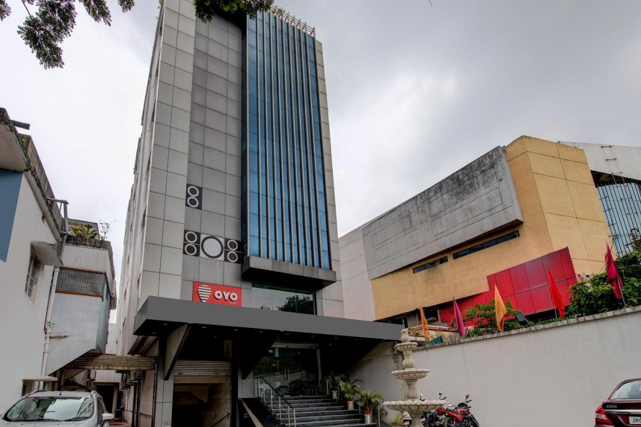 Oyo 1545 Hotel Shivani International 阿穆达巴 外观 照片